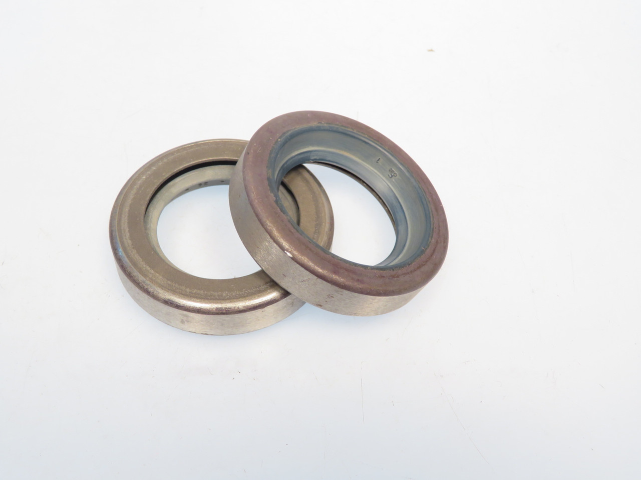 Ford Taunus 12M 15M & 17M Rear Axle Inner Oil Seals  32x52x12