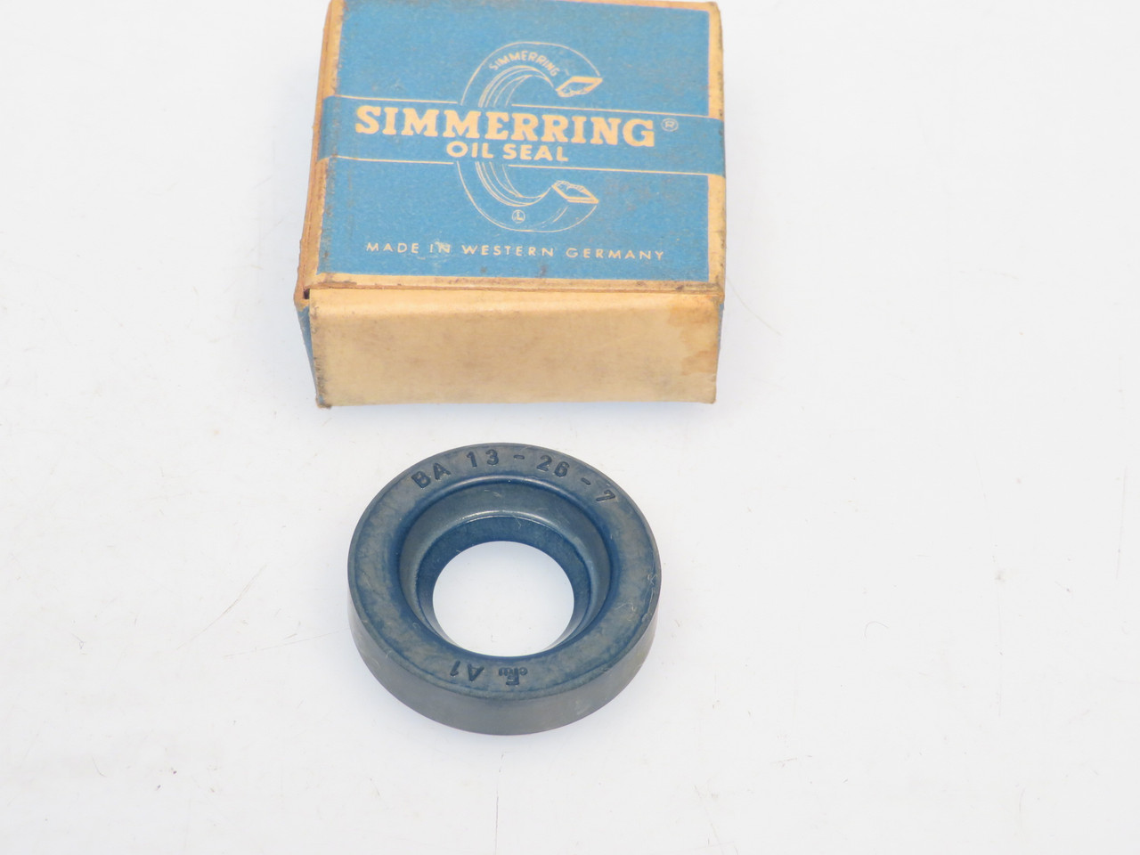 Opel Rekord Caravan Kapitan & Olympia Rekord Gear Selector Shaft Oil Seal  13x26x7