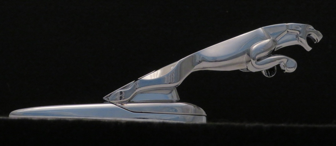 Jaguar XJ8 XJR & Vanden Plas 2004-2009 3D Leaper Chrome Hood Ornament  C2C39767