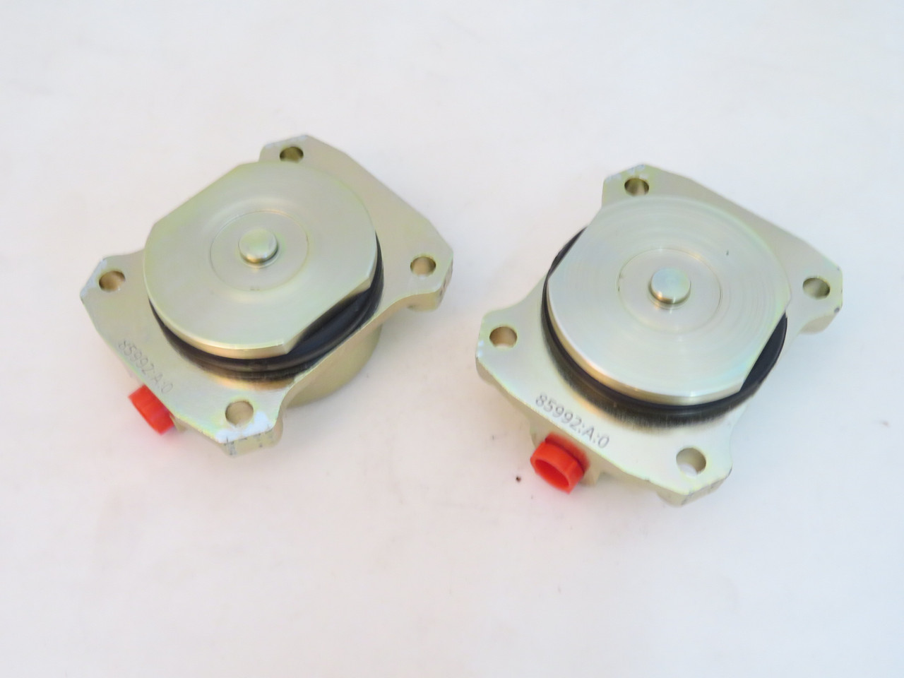 Jaguar XKE Ferrari 250 GT Alvis 3 Litre Aston Martin DB4 1 3/4" Rear Brake Caliper Piston & Cylinder Assemblies 64932066