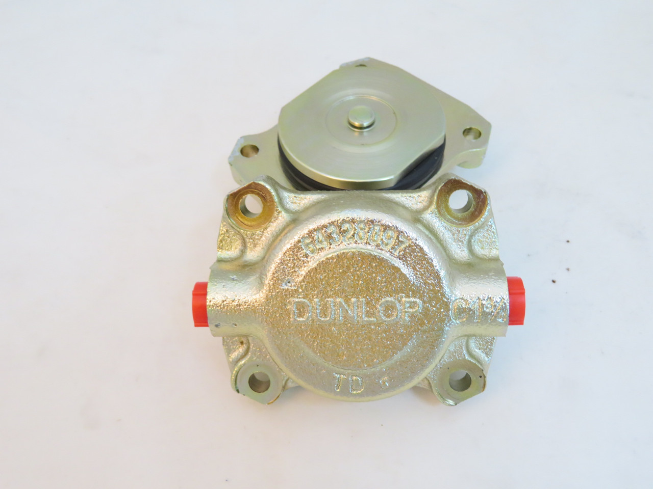 Jaguar XKE Ferrari 250 GT Alvis 3 Litre Aston Martin DB4 1 3/4" Rear Brake Caliper Piston & Cylinder Assemblies 64932066