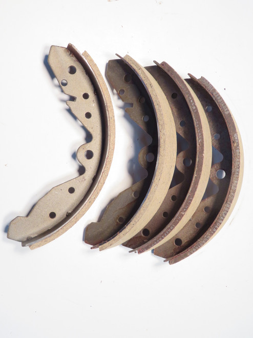 VW Type 3 Fastback 1500 1961-1962 Rear Brake Shoes  BS135