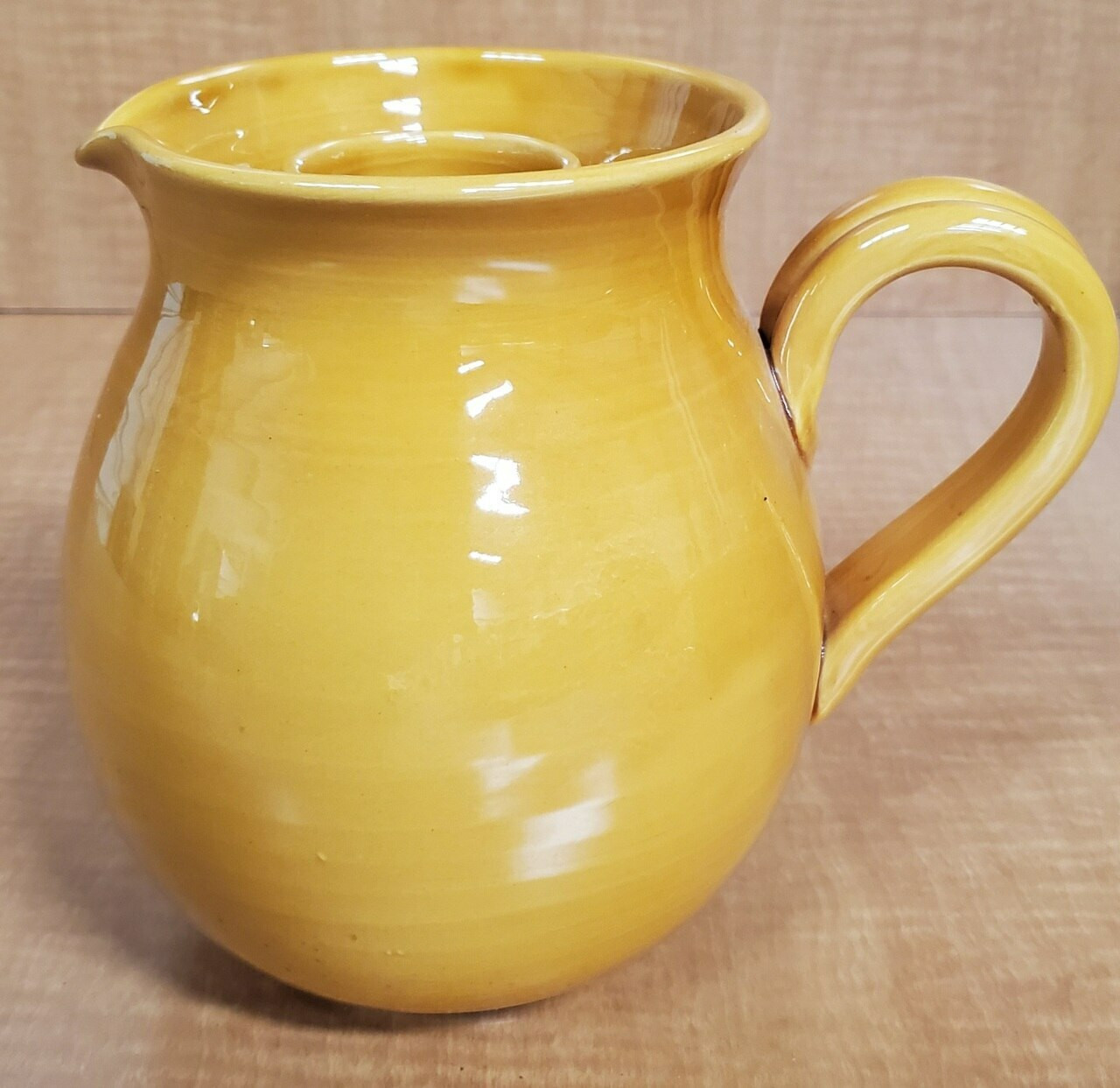 Ceramic Pitcher with 5 Mugs