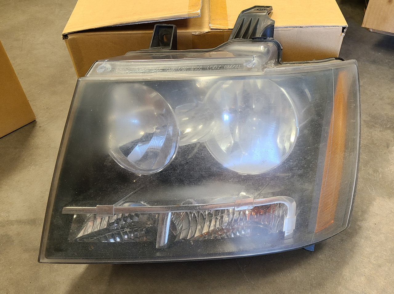 07 Suburban Headlights