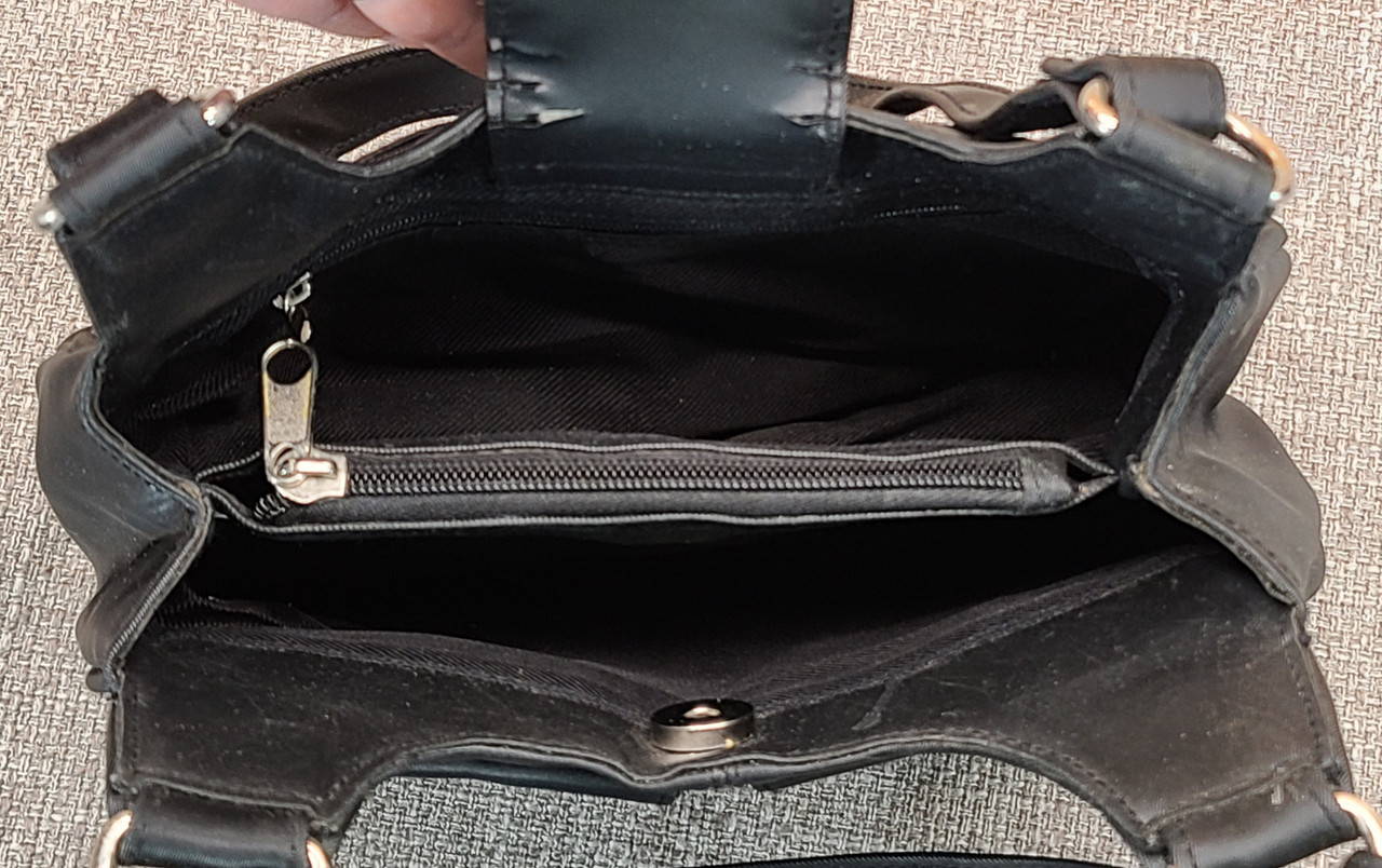 Black Handbag Purse w/ Blue Snaps - Water Resistant
