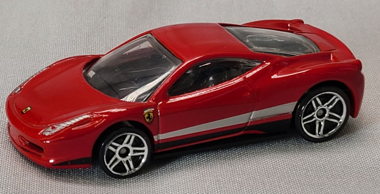 Hot Wheels Red 2012 Ferrari 458 Italia 1:64 scale