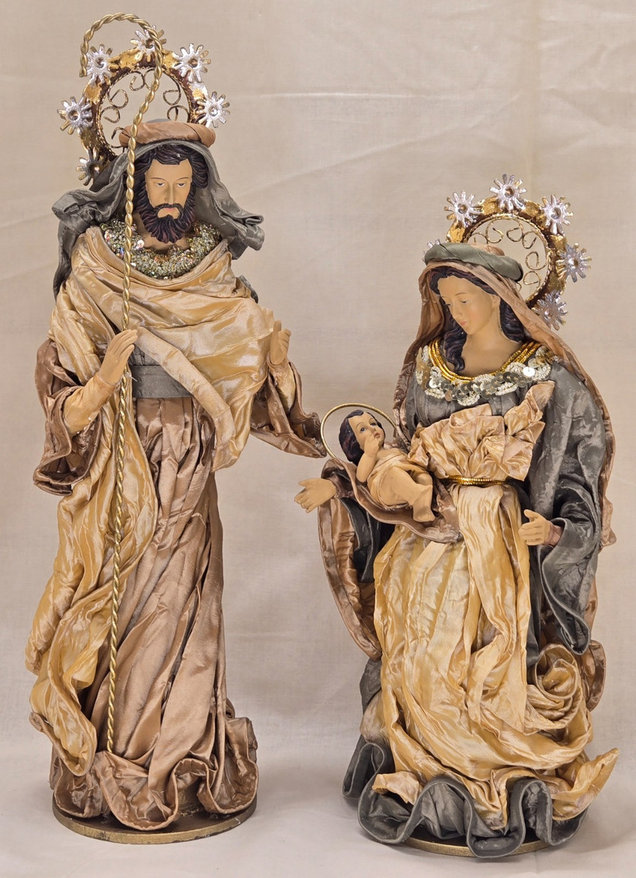 18" Jesus, Mary, Joseph Holy Christmas Nativity (Sage/Gold) 18" Jesus, Mary, Joseph Holy Christmas Nativity (Sage/Gold)