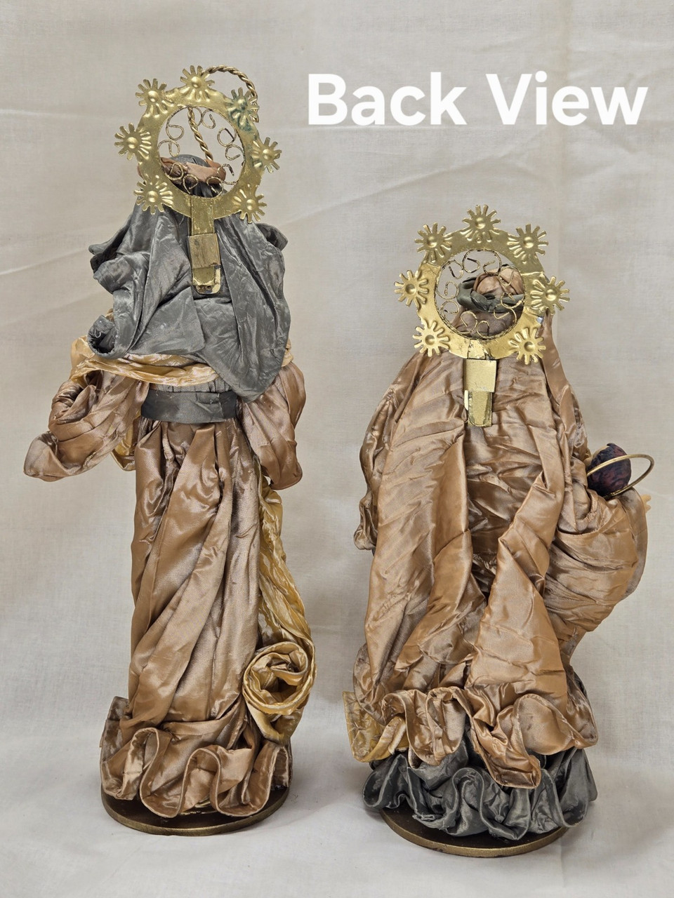 18" Jesus, Mary, Joseph Holy Christmas Nativity (Sage/Gold) 18" Jesus, Mary, Joseph Holy Christmas Nativity (Sage/Gold)