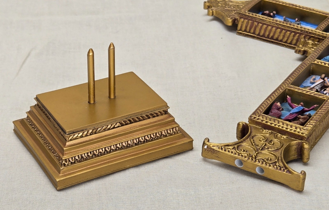 Danbury Mint LIFE OF CHRIST Cross 3D Images Jesus in Box Danbury Mint LIFE OF CHRIST Cross 3D Images Jesus in Box