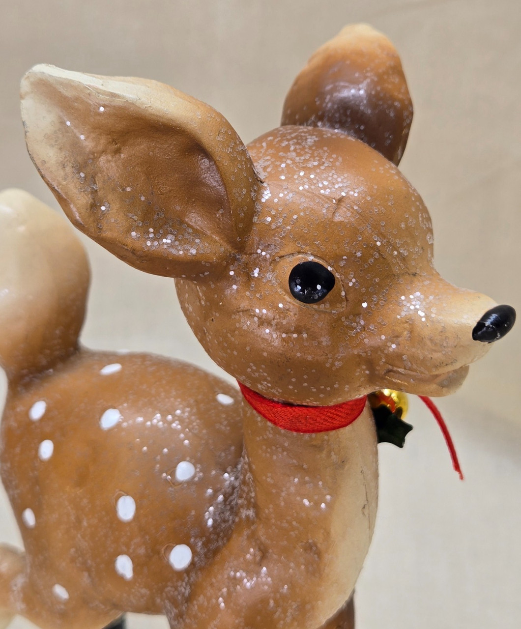 Vintage Retro Christmas Deer Fawns Reindeer Set Of 2 Glittery Snow Vintage Retro Christmas Deer Fawns Reindeer Set Of 2 Glittery Snow