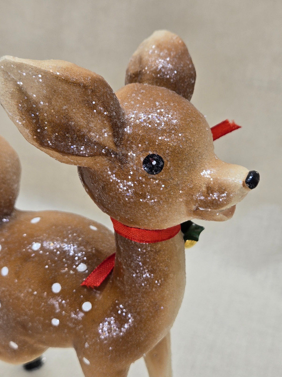 Vintage Retro Christmas Deer Fawns Reindeer Set Of 2 Glittery Snow Vintage Retro Christmas Deer Fawns Reindeer Set Of 2 Glittery Snow