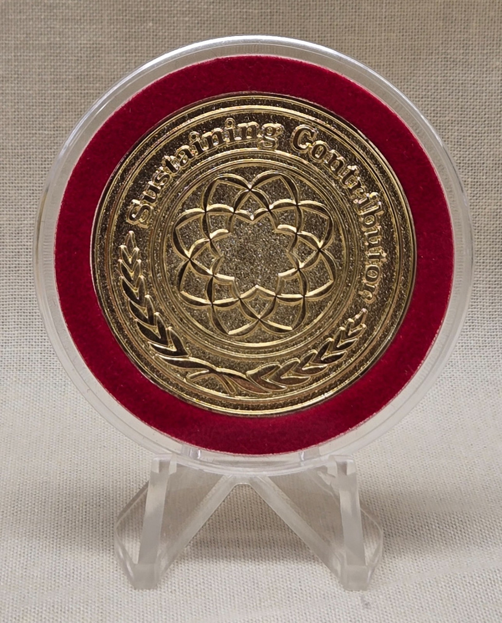 "Sustaining Contributor" Continuous Support Coin Token in Case with Stand "Sustaining Contributor" Continuous Support Coin Token in Case with Stand