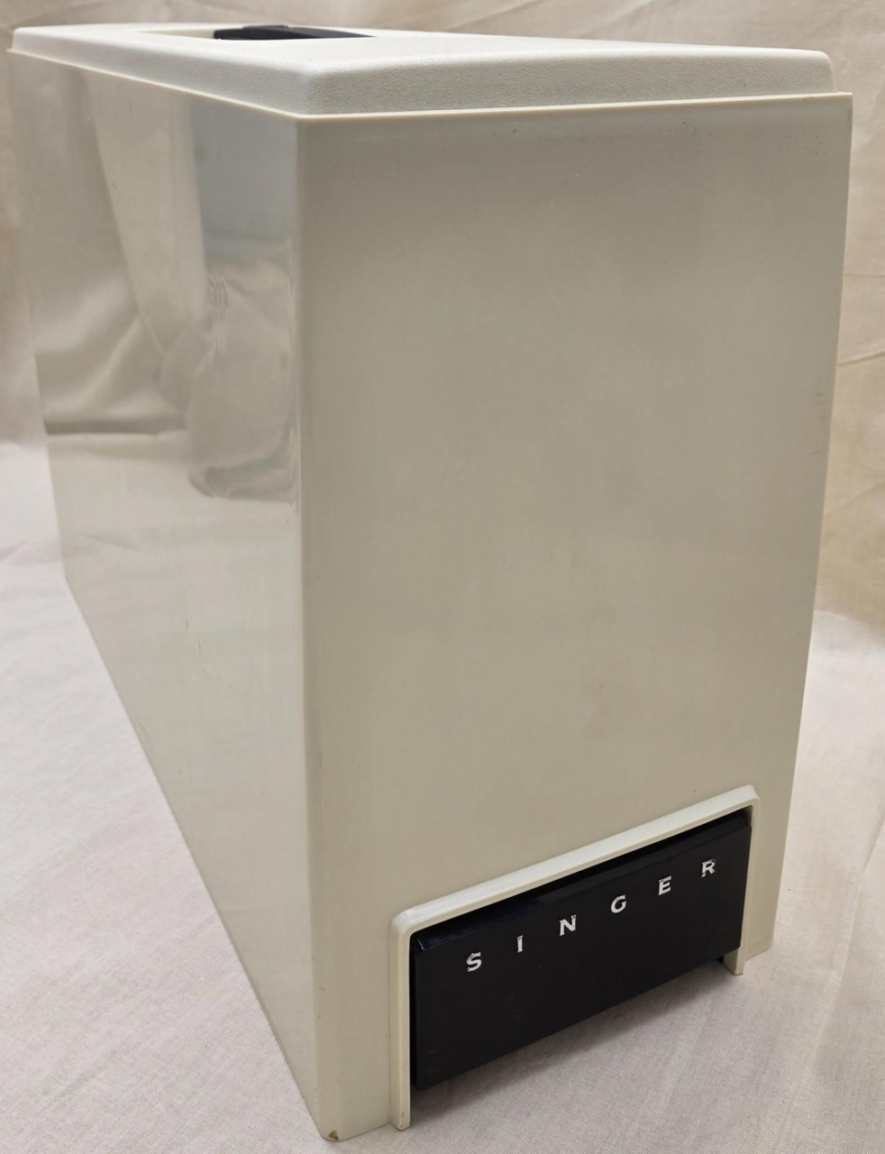 Singer Touch-Tronic 2001 Memory Sewing Machine Cover/Case & Manual Singer Touch-Tronic 2001 Memory Sewing Machine Cover/Case & Manual