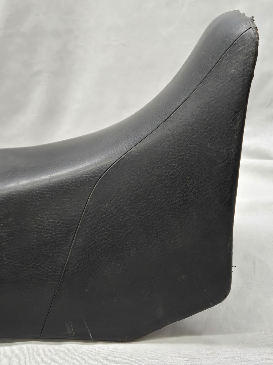 1983-1986 Black Yamaha TT600 Bike Saddle Motorcycle Seat 1983-1986 Black Yamaha TT600 Bike Saddle Motorcycle Seat