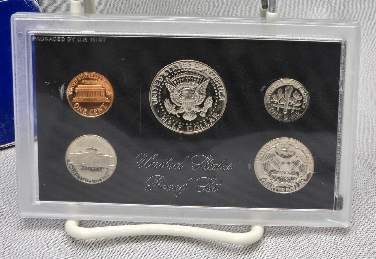 1972 United States Proof Set - US Mint Coin Set 1972 United States Proof Set - US Mint Coin Set