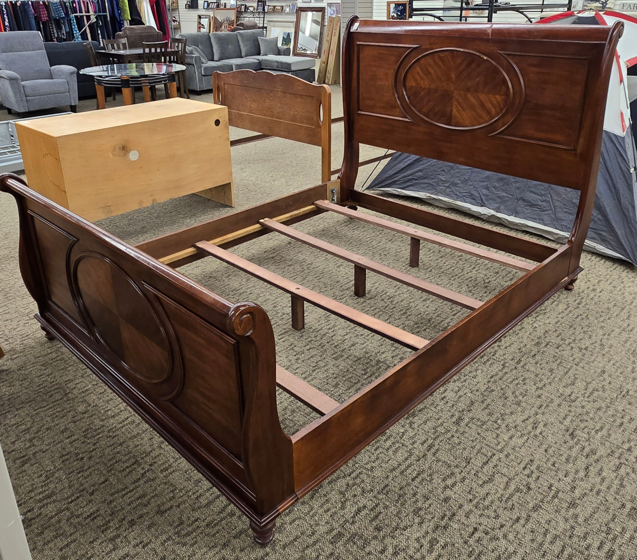Queen Sleigh Bed Queen Sleigh Bed