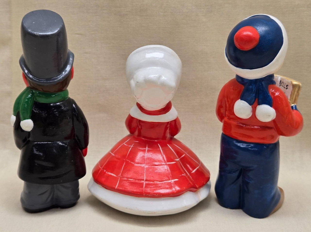 Vintage Set Of 3 Ceramic Christmas Carolers Vintage Set Of 3 Ceramic Christmas Carolers