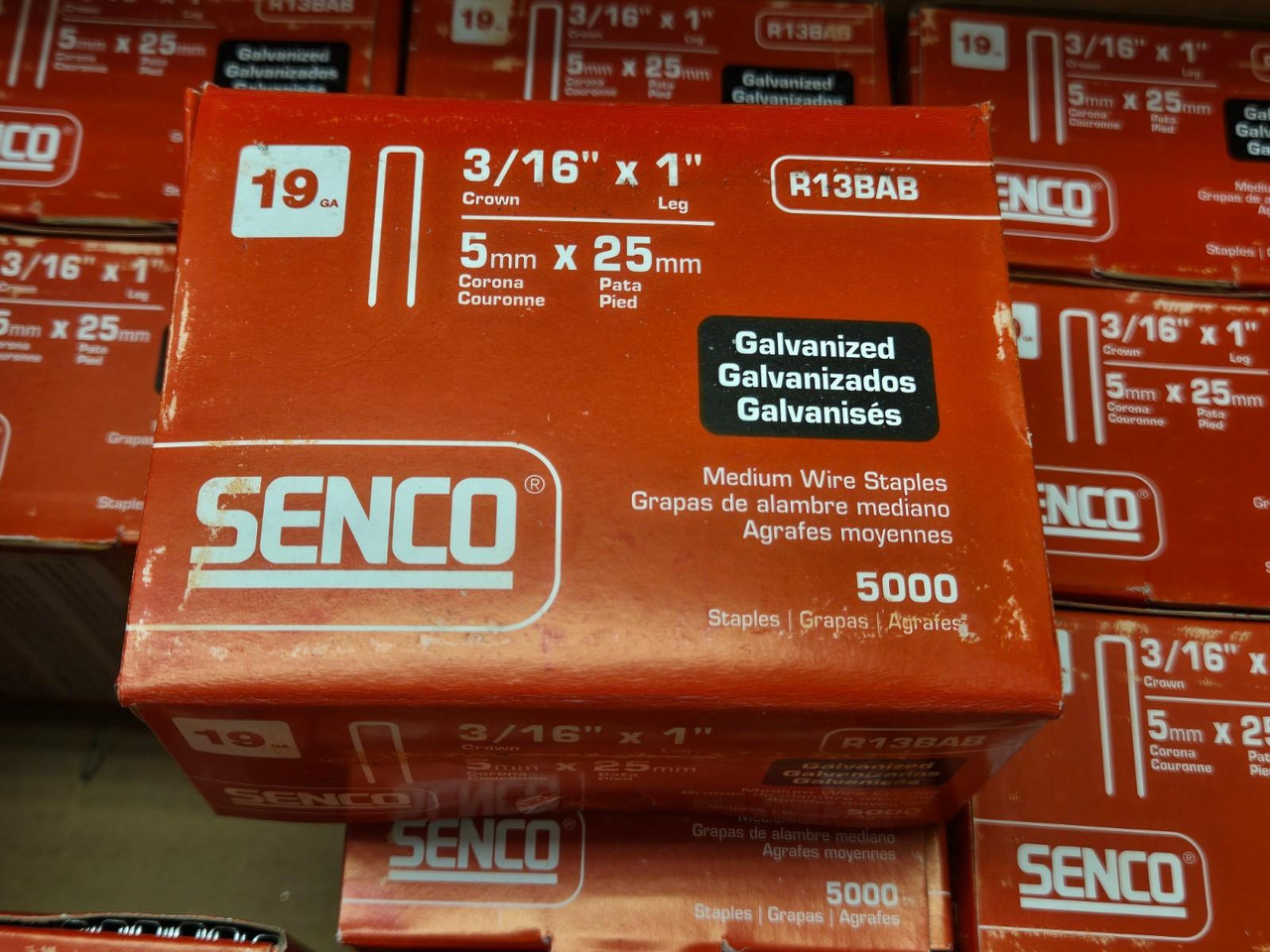 Senco 3/16" x 1" Wire Staples (4 boxes) 19 gauge R13BAB Senco 3/16" x 1" Wire Staples (4 boxes) 19 gauge R13BAB