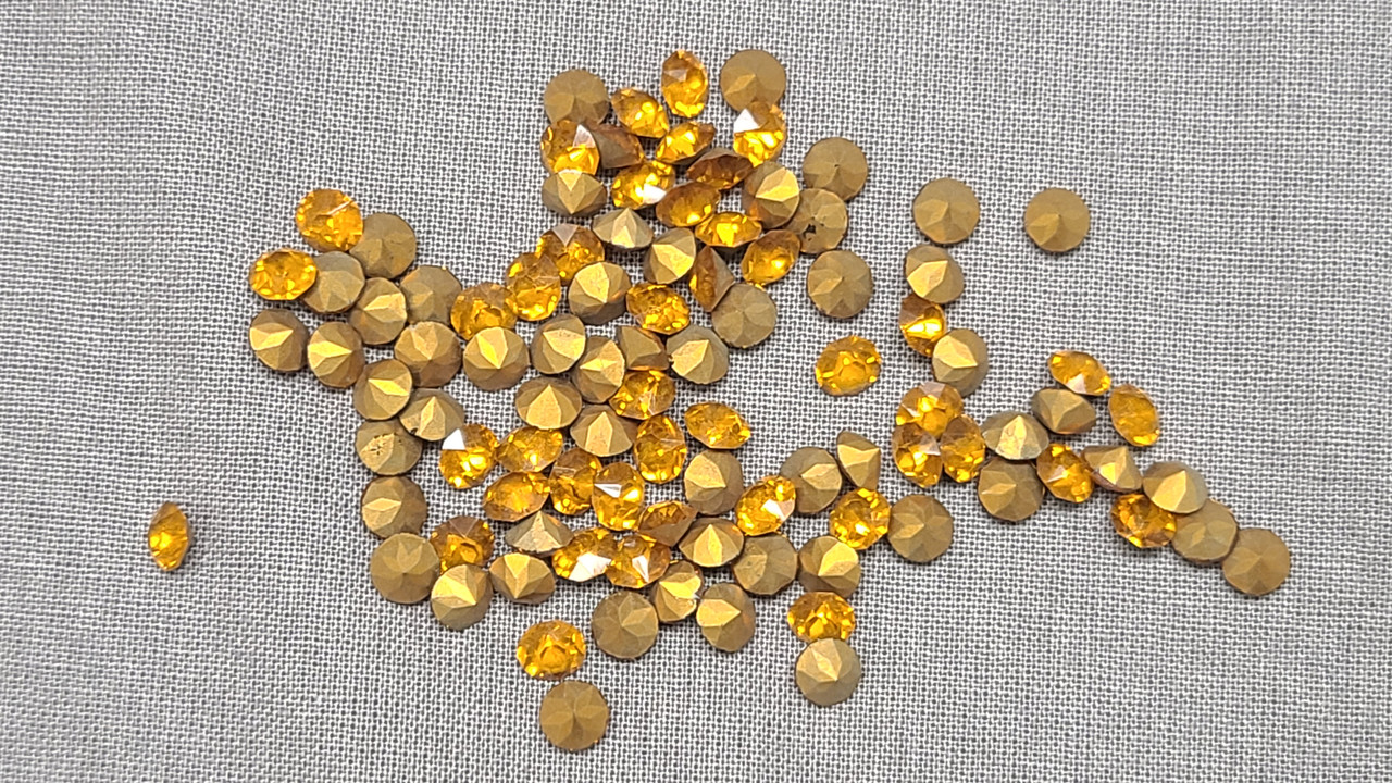 Lot of 100 "Dark" Golden Faceted Topaz Imitation Gemstones