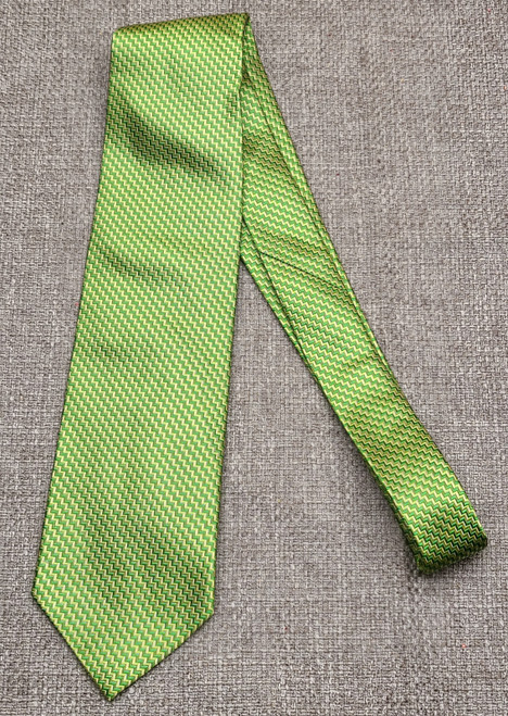 Green Zig-Zag Men's 100% Silk Necktie