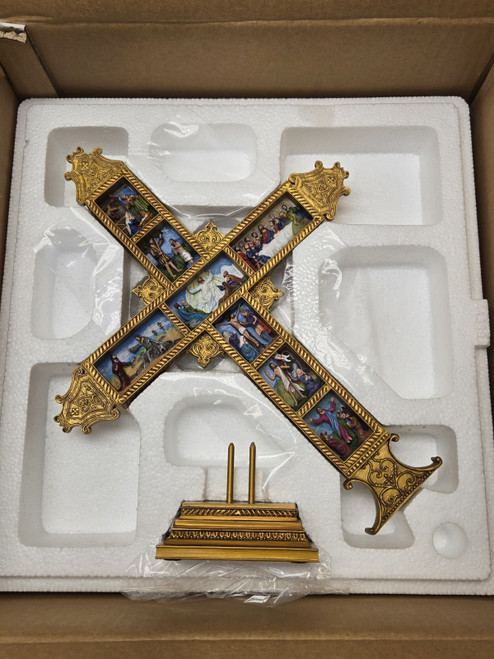 Danbury Mint LIFE OF CHRIST Cross 3D Images Jesus in Box Danbury Mint LIFE OF CHRIST Cross 3D Images Jesus in Box