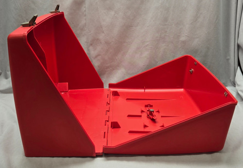 Red Bernina Clamshell Sewing Machine Carrying Storage Case Red Bernina Clamshell Sewing Machine Carrying Storage Case