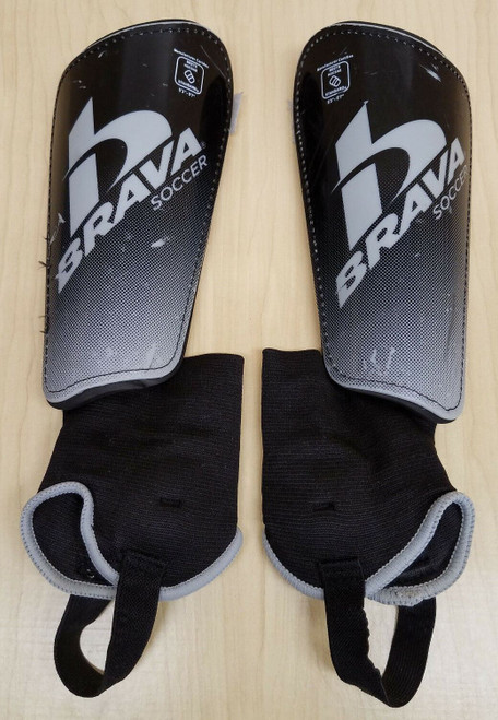 BRAVA Soccer Shin Guards Black/Gray - Size Adult Medium  (SLBVTS1061)