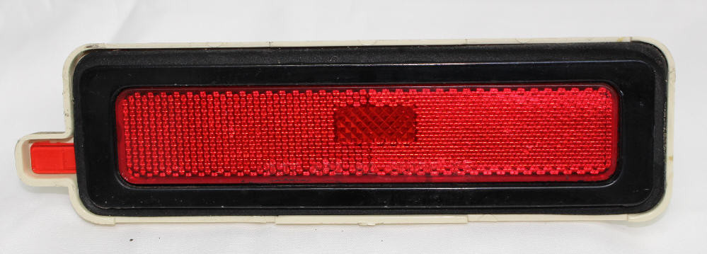 希少ビンテージ　Peace 1251 赤 82-92 Firebird Rear Quarter Panel Marker Lamp, Used - Hawks Third