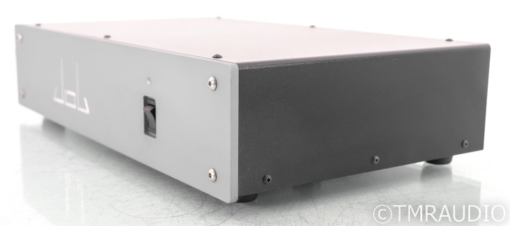 Job 225 Stereo Power Amplifier; Silver