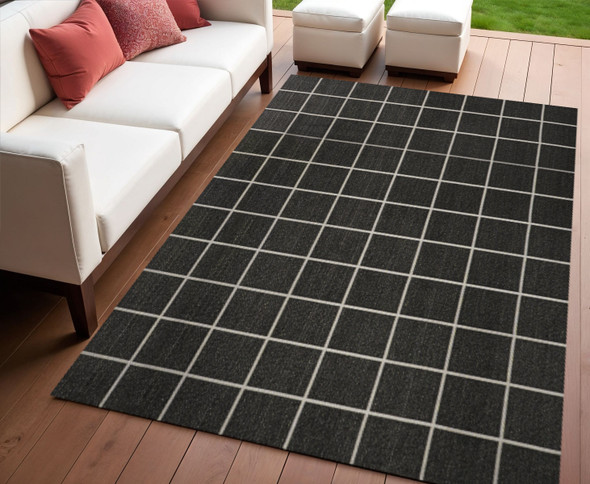 4' X 6' Dark Gray And Cream Plaid Indoor Outdoor Area Rug