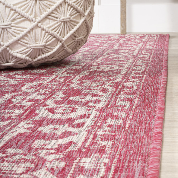 8' Fuchsia And Light Gray Medallion Indoor Outdoor Runner Rug