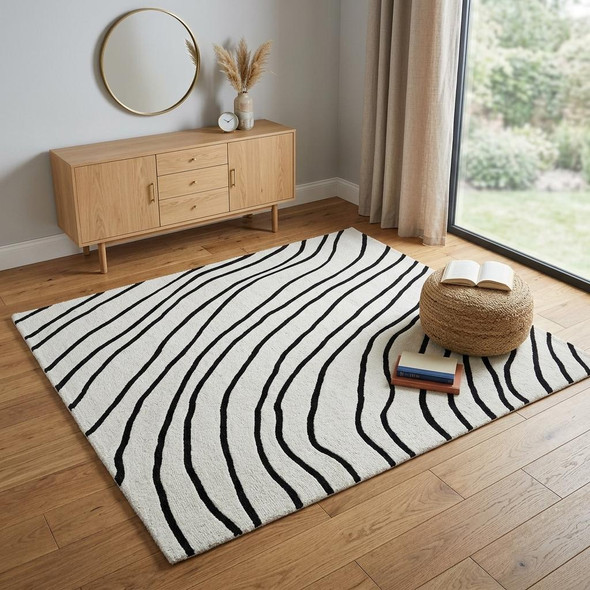 4' X 6' Black and White Abstract Area Rug