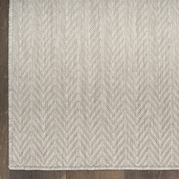 6' X 9' Gray Geometric Indoor Outdoor Area Rug