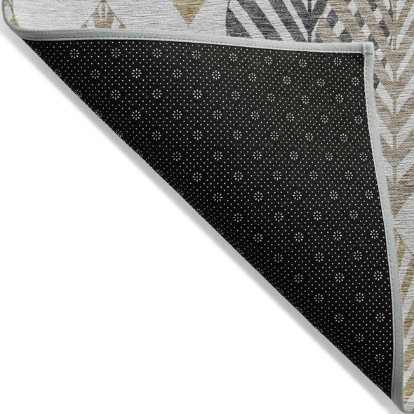 8' Silver Gray And Gold Round Floral Washable Indoor Outdoor Area Rug