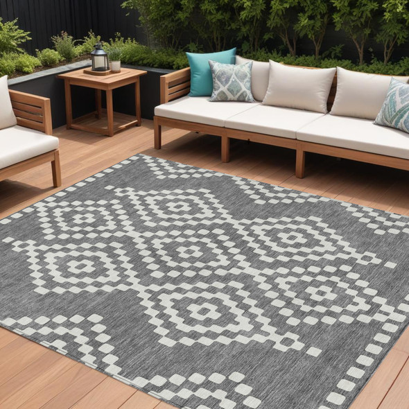 8' X 10' Gray And Ivory Geometric Washable Indoor Outdoor Area Rug