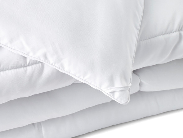 White Twin Microfiber Washable Microfiber Down Alternative Comforter