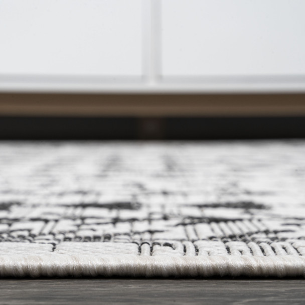 8' Ivory And Black Trellis Indoor Outdoor Runner Rug