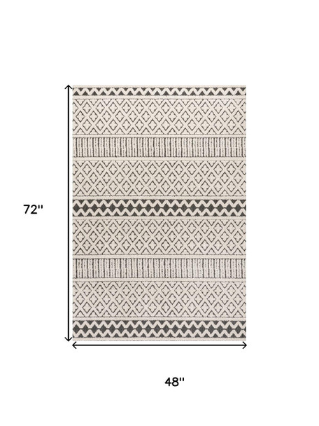 4' X 6' Cream And Black Trellis Indoor Outdoor Area Rug