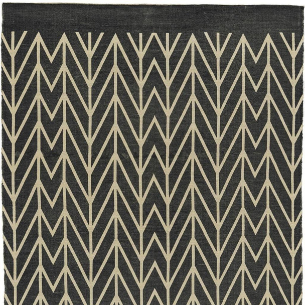 5' X 8' Gray And Black Chevron Hand Woven Area Rug