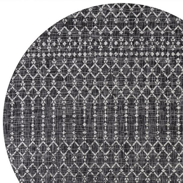 6' Black And Gray Round Trellis Indoor Outdoor Area Rug