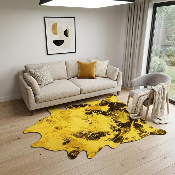 6' X 7' Yellow and Brown Cowhide Hand Knotted Area Rug