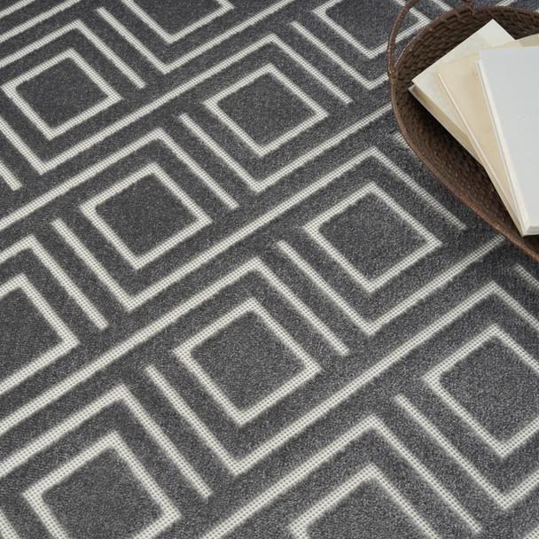 8' X 10' Gray Geometric Area Rug
