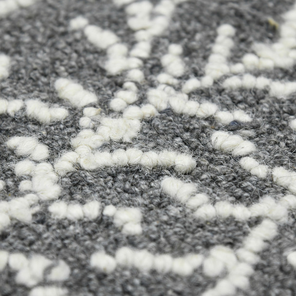 8' X 10' Gray And Ivory Wool Geometric Hand Hooked Area Rug