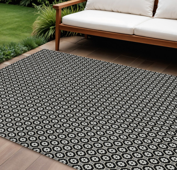 10' X 14' Black And Gray Floral Washable Indoor Outdoor Area Rug