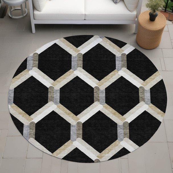 8' Black Ivory And Wheat Round Geometric Washable Indoor Outdoor Area Rug