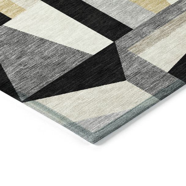 8' Black Wheat And Ivory Round Geometric Washable Indoor Outdoor Area Rug