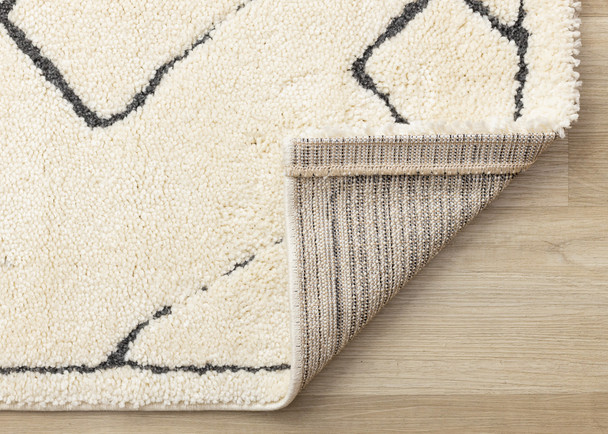 5' X 8' Cream Area Rug