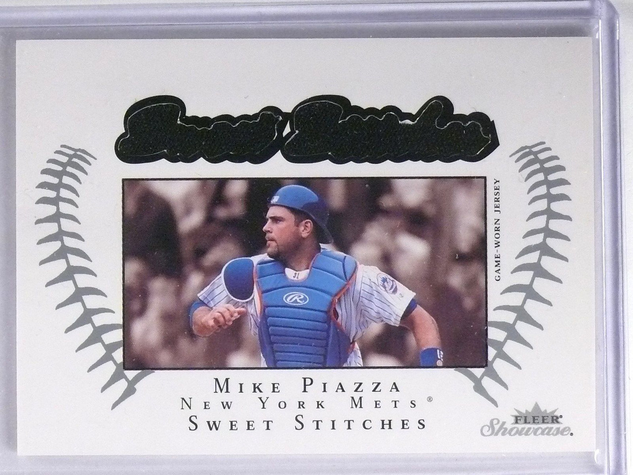 2003 Fleer Showcase Sweet Stitches Mike Piazza Jersey #D082/899 #SSMP2  *62510 - Sportsnut Cards
