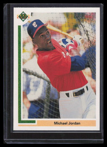 1991 Upper Deck sp1 Michael Jordan Shown Batting in White Sox Uniform SP 136029