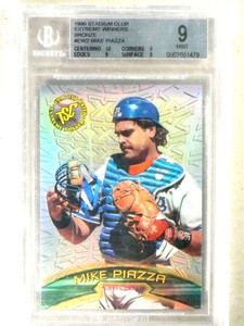 1996 Stadium Club Extreme Winners refractor Mike Piazza #EW2 BGS 9